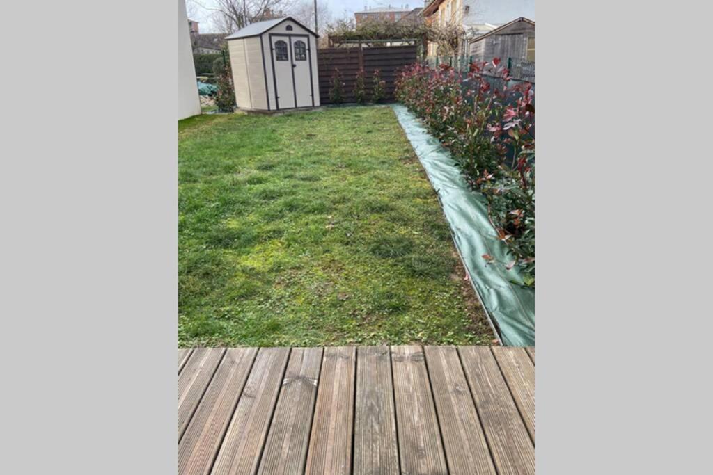 Appartement Maison En Duplex 80M² Jardin Terrasse Saint-Julien-les-Villas Luaran gambar